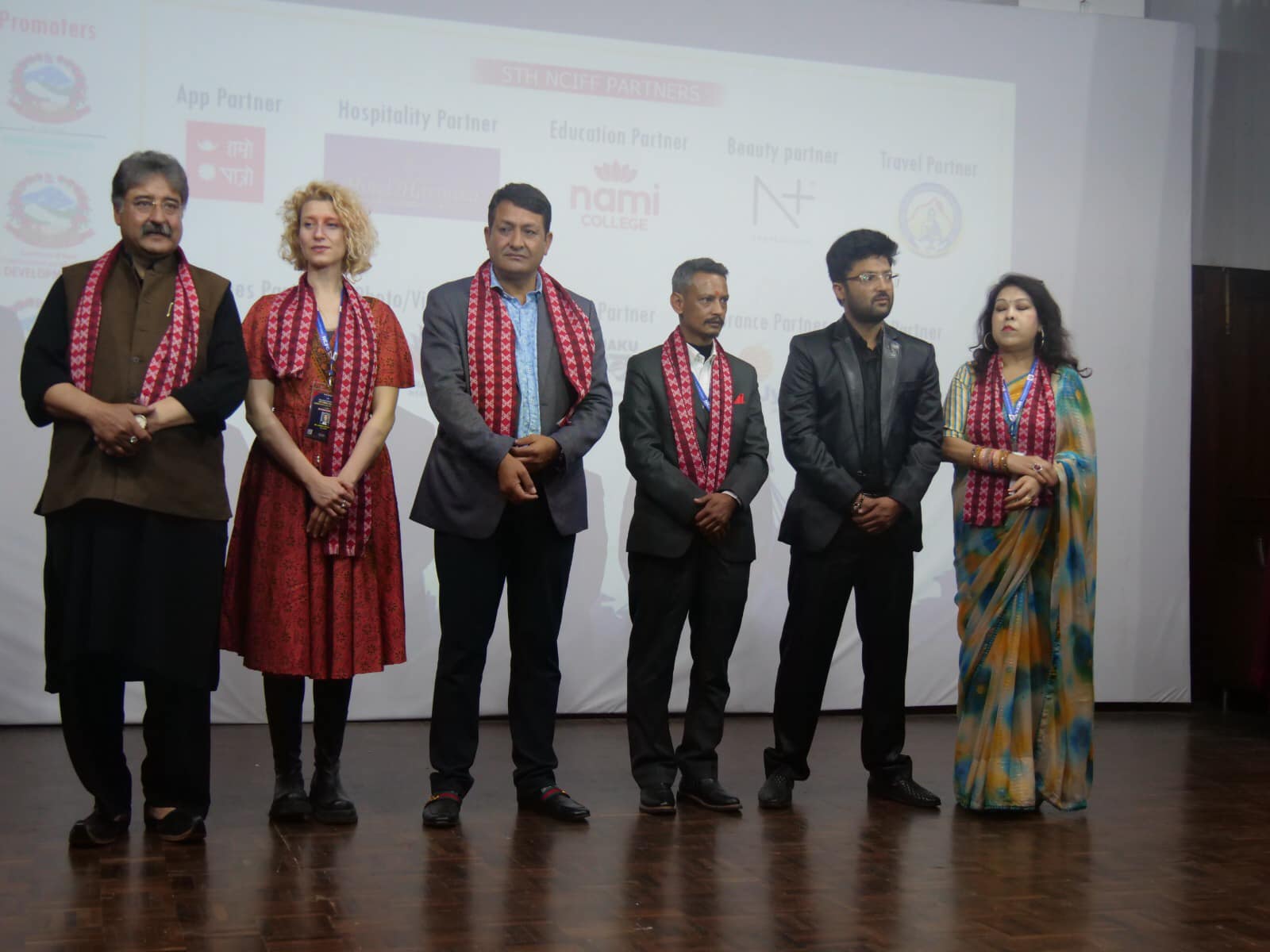 एक सटमा खिचिएको ‘घुर्रा’ले पायो उत्कृष्ट सर्टफिल्म अवार्ड, फिल्ममा ‘चिसो मान्छे