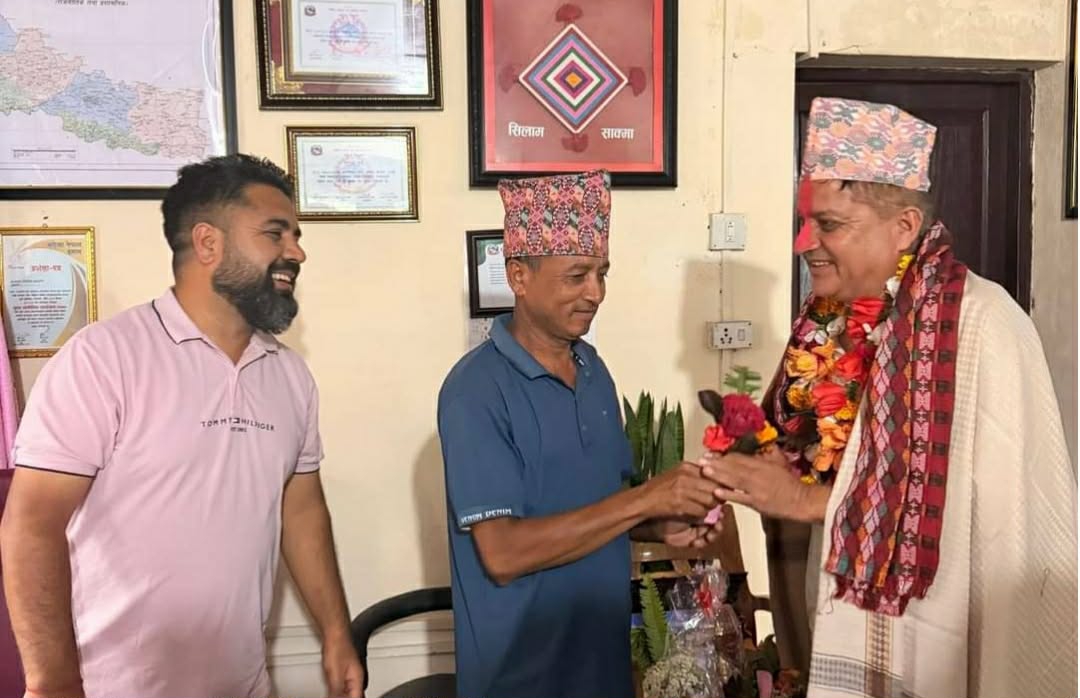 सडक सेवाबाट उद्वव प्रसाद अधिकारीको बिदाइ
